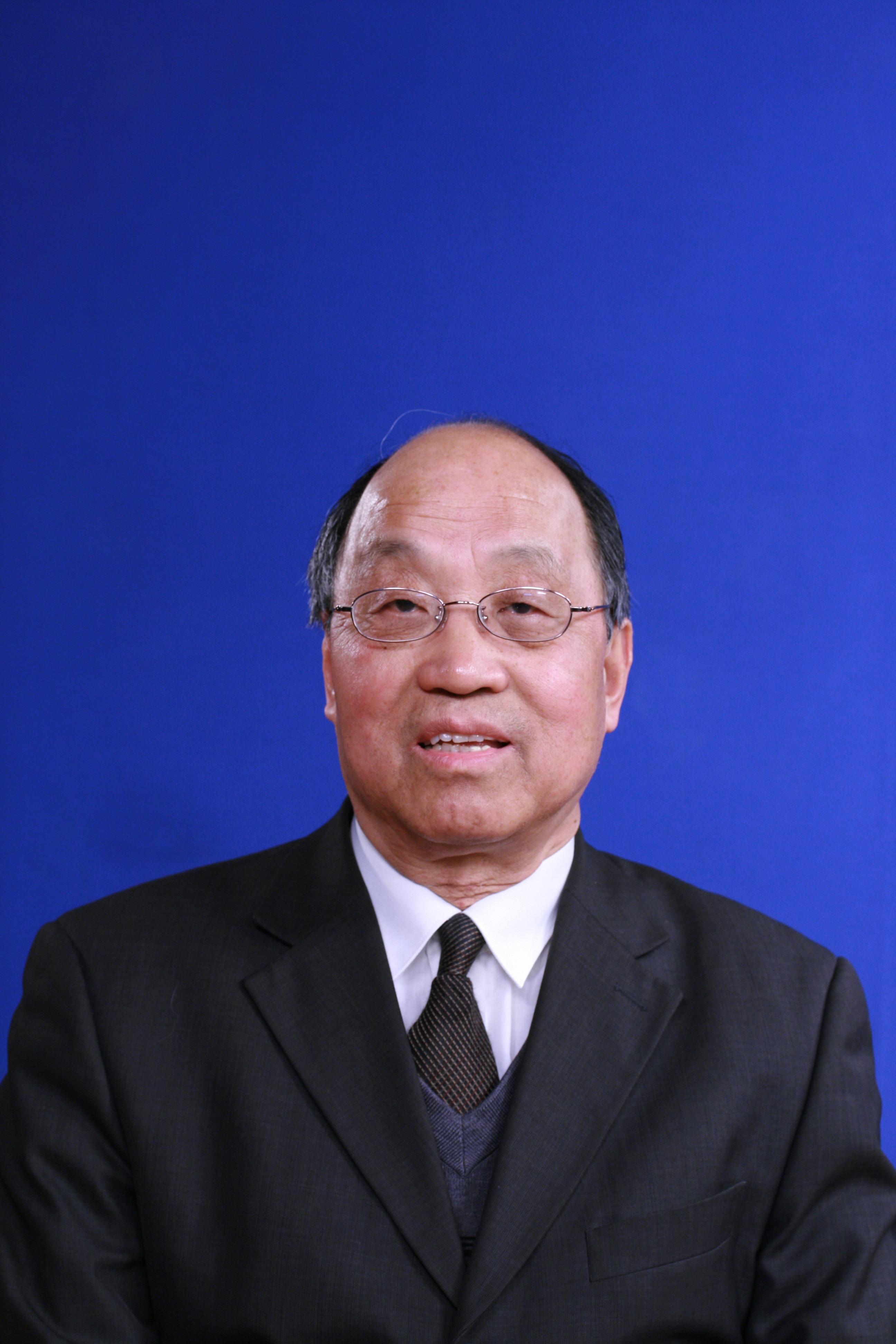 顾菊康 先生