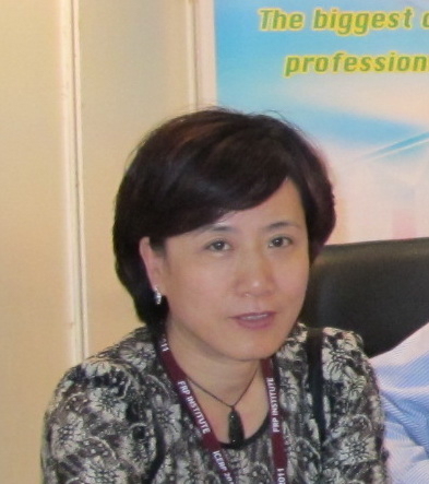 吕琴 女士
