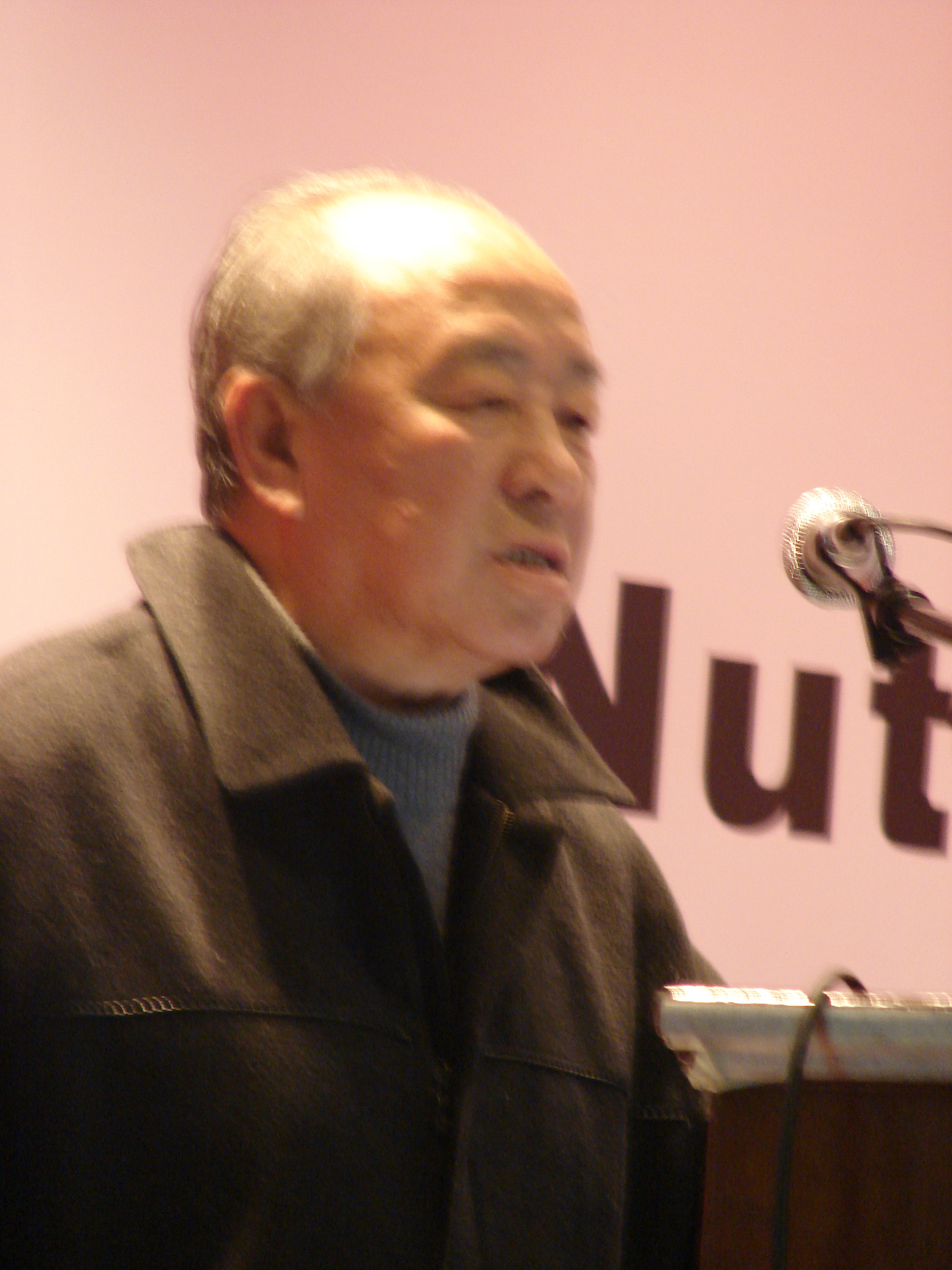   丁霄霖
