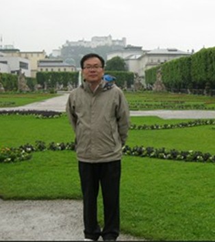 刘卫平