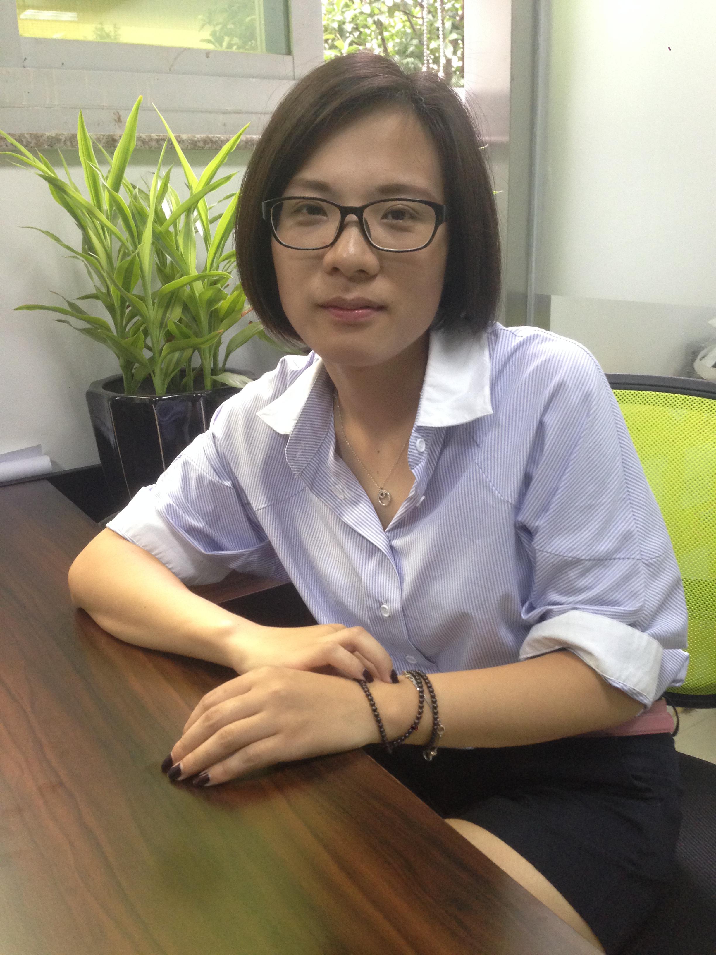 徐美芬 女士
