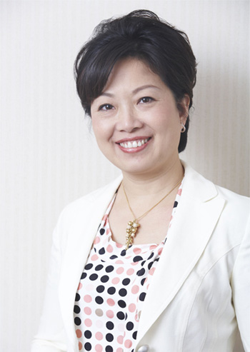 蔡美琴 女士