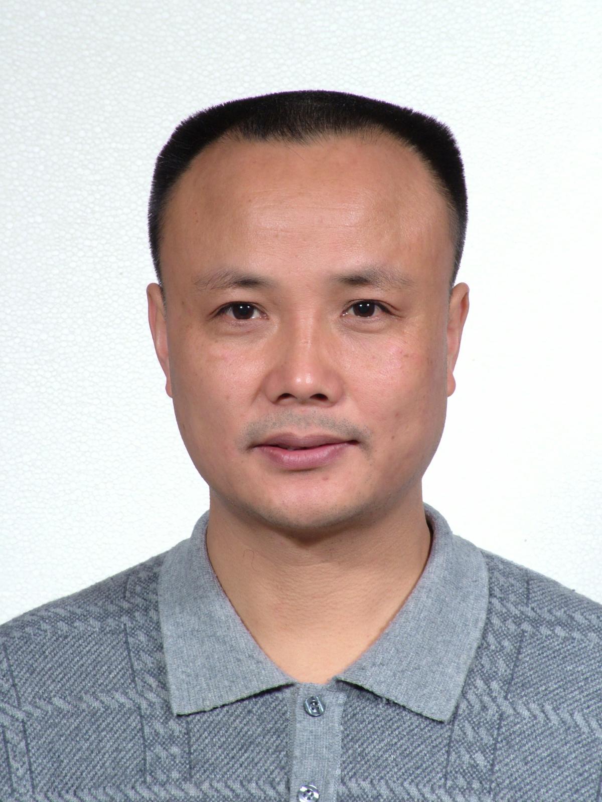 黄泽波