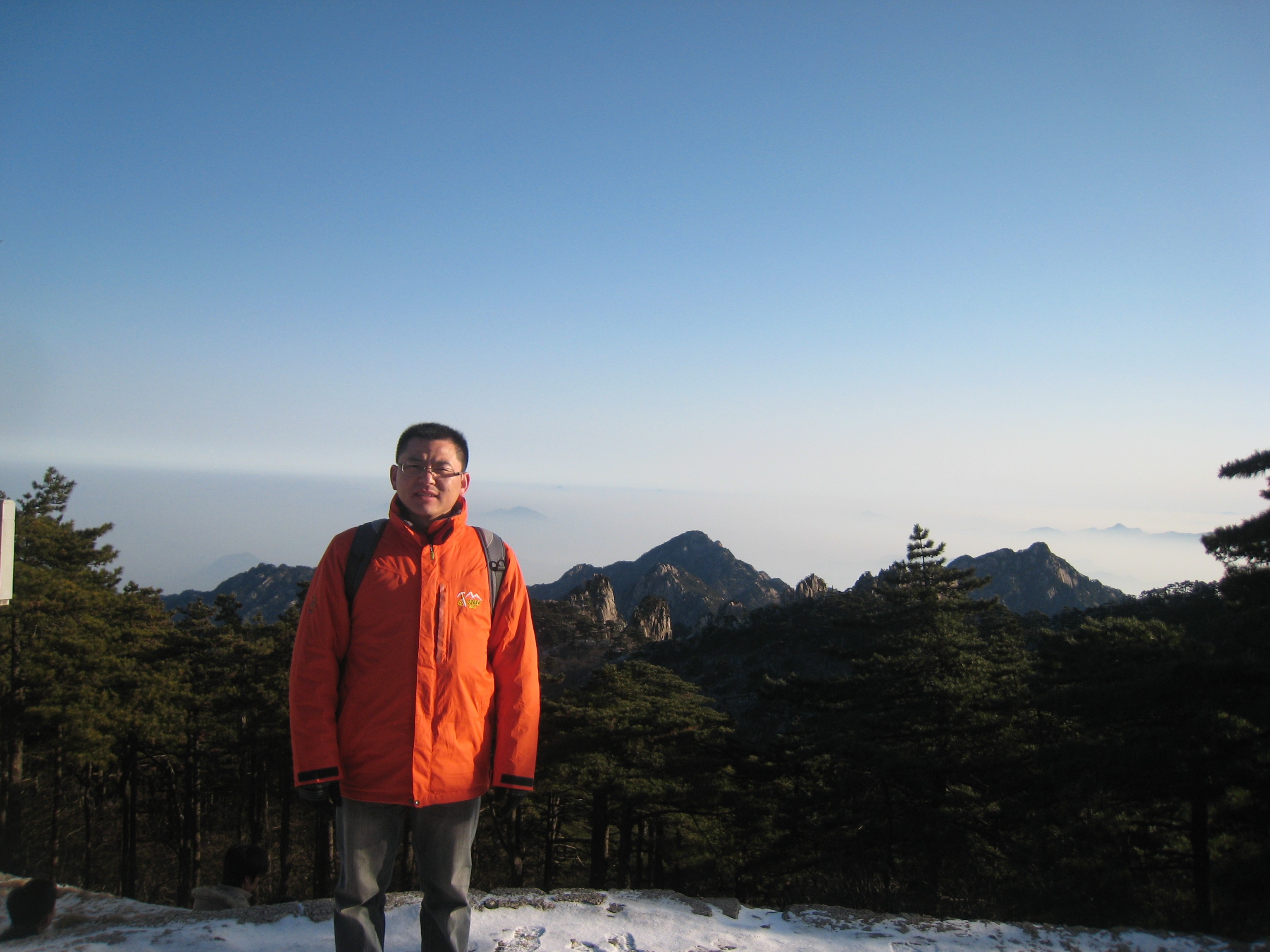 李龙