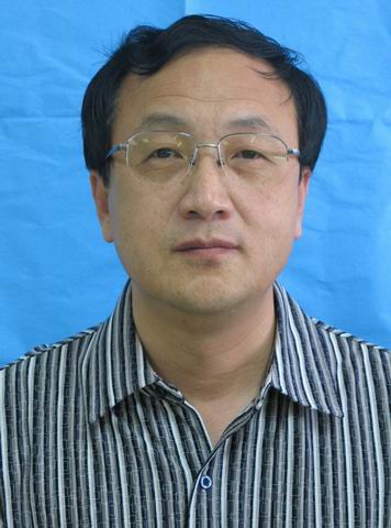 王铭 先生