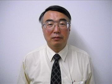  芹泽肇 博士