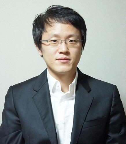 Kang ByungHa 先生