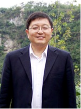   李东 先生